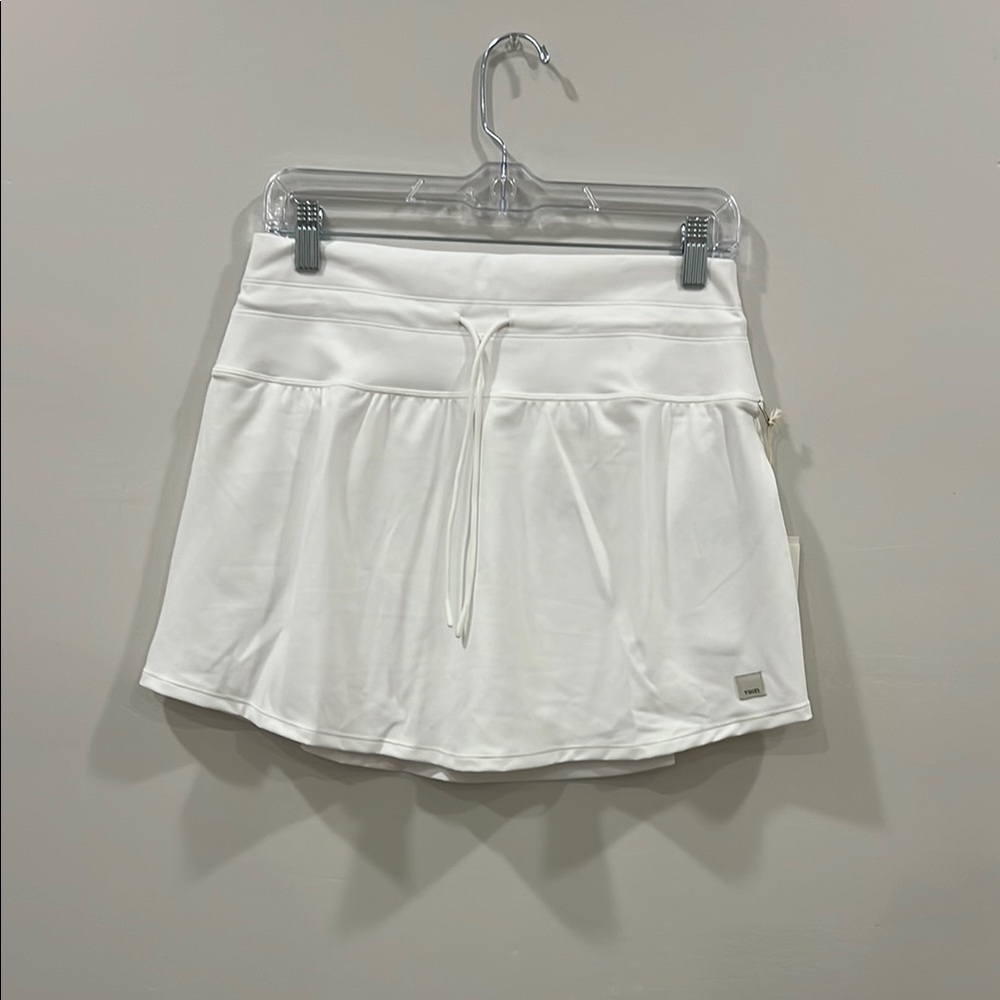 Vuori Daily Skirt
